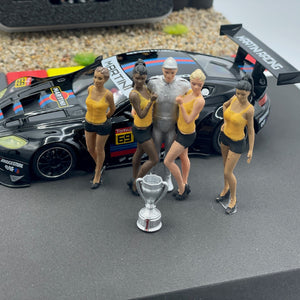 Figuren 1/32 Gridgirls gelb schwarz RAS